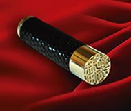 先進の素材とマイスター